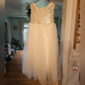 Flower Girl Dress by Nicolette's Couture  Size 8/9